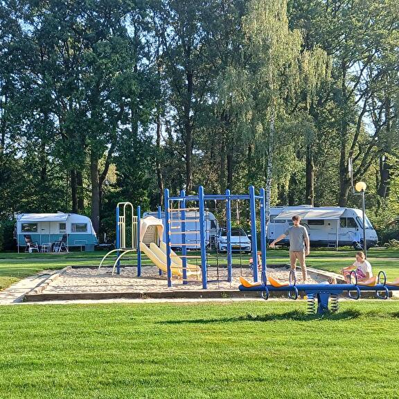 Kamperen midden in de natuur bij Familiepark De Vechtvallei in Diffelen